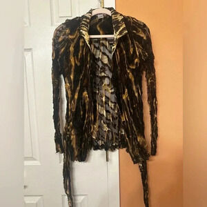 Women’s Blouse Multicolor Cheetah Print with buttons and Belt